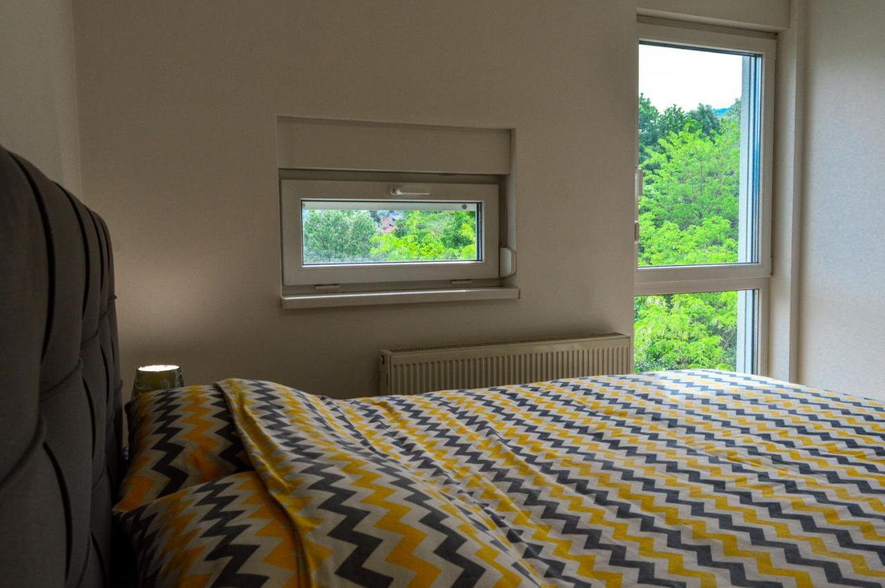 Panorama Apartment In City-Centre Sarajevo Bagian luar foto